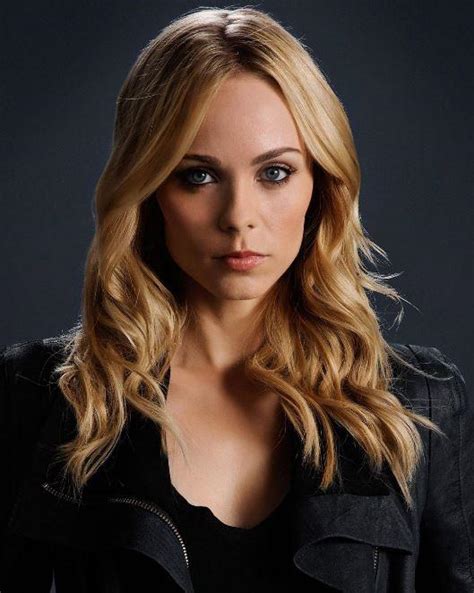 Laura Vandervoort Height